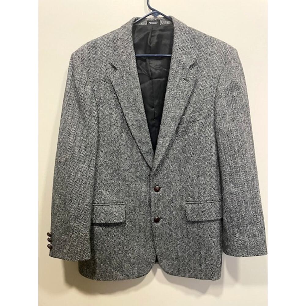 VINTAGE Tweed Sport Coat Mens 40R Brown Gray Herringbone Wool Lambs Wool Blend